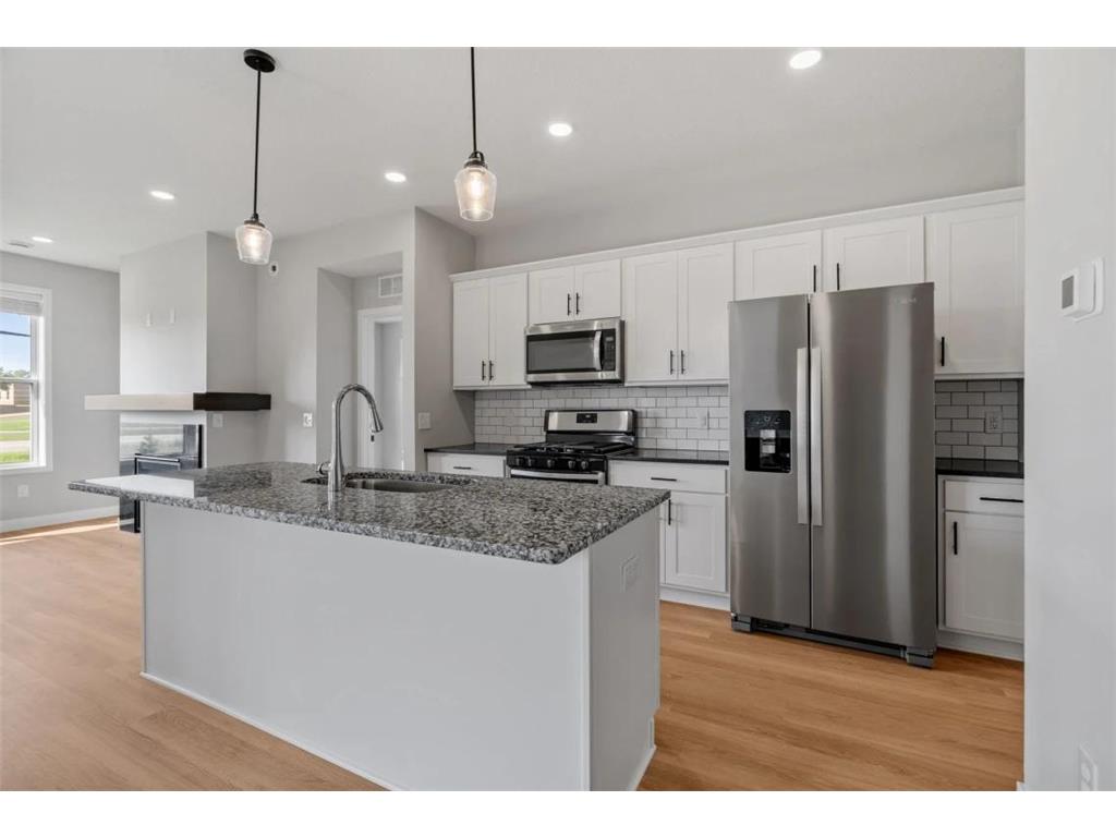 5039 Lambert Avenue NE Albertville MN 55301 7085667 image3