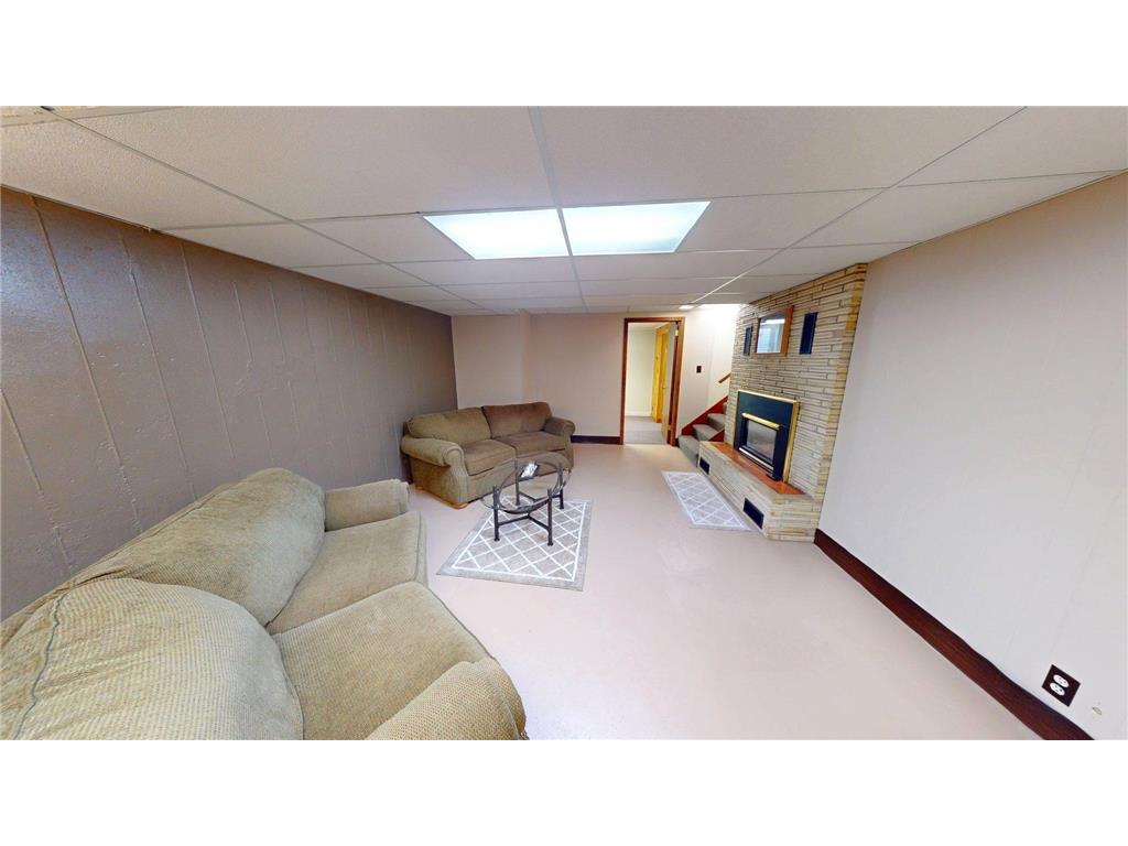 504 19th Avenue SW Willmar MN 56201 6816144 image24