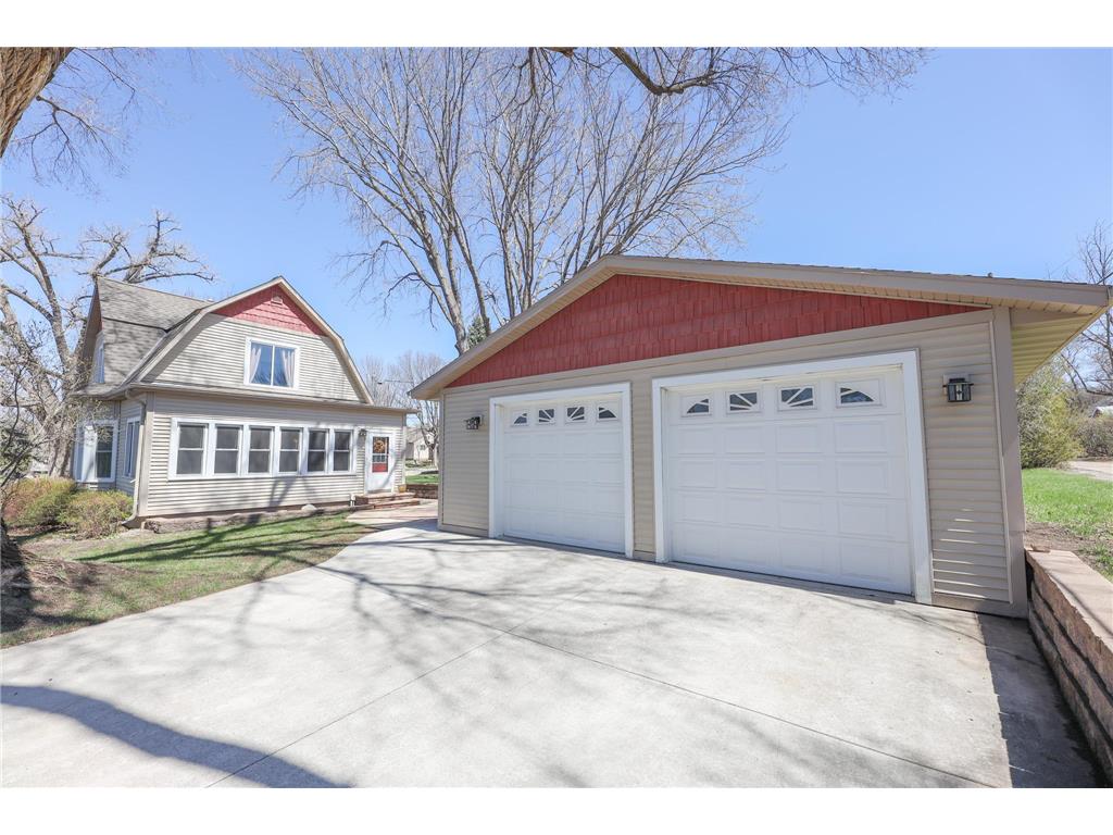 504 1st Avenue SE Glenwood MN 56334 6713049 image1