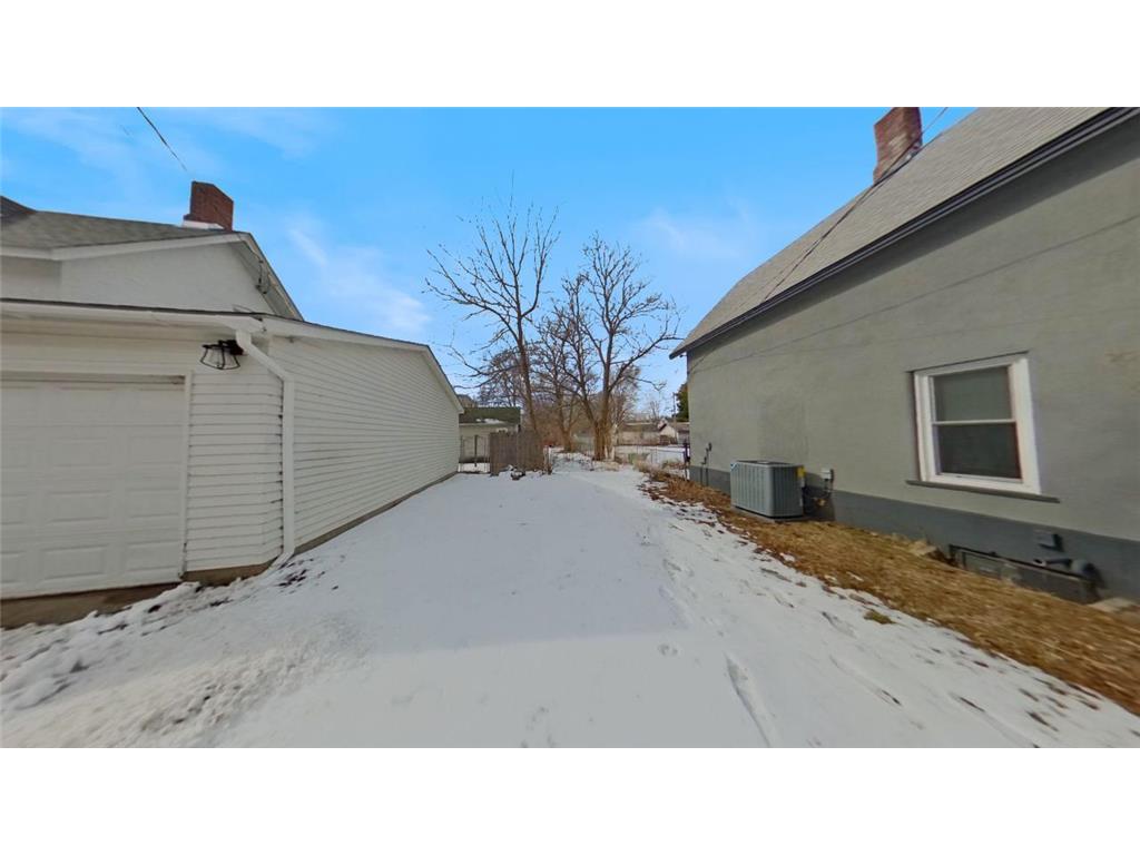 504 1st Street NW Faribault MN 55021 7035190 image22