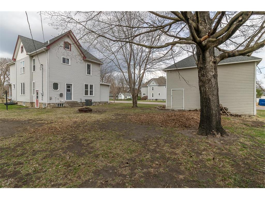 504 2nd Street SW Madelia MN 56062 7078045 image37