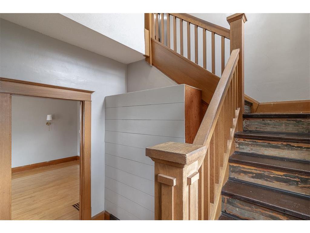 504 2nd Street SW Madelia MN 56062 7078045 image4