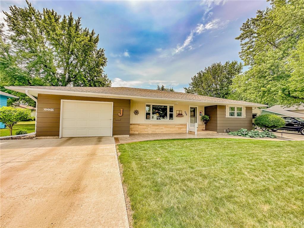 504 8th Avenue Worthington MN 56187 6350720 image1