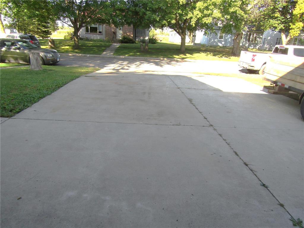 504 9th Avenue Madison MN 56256 6794947 image2