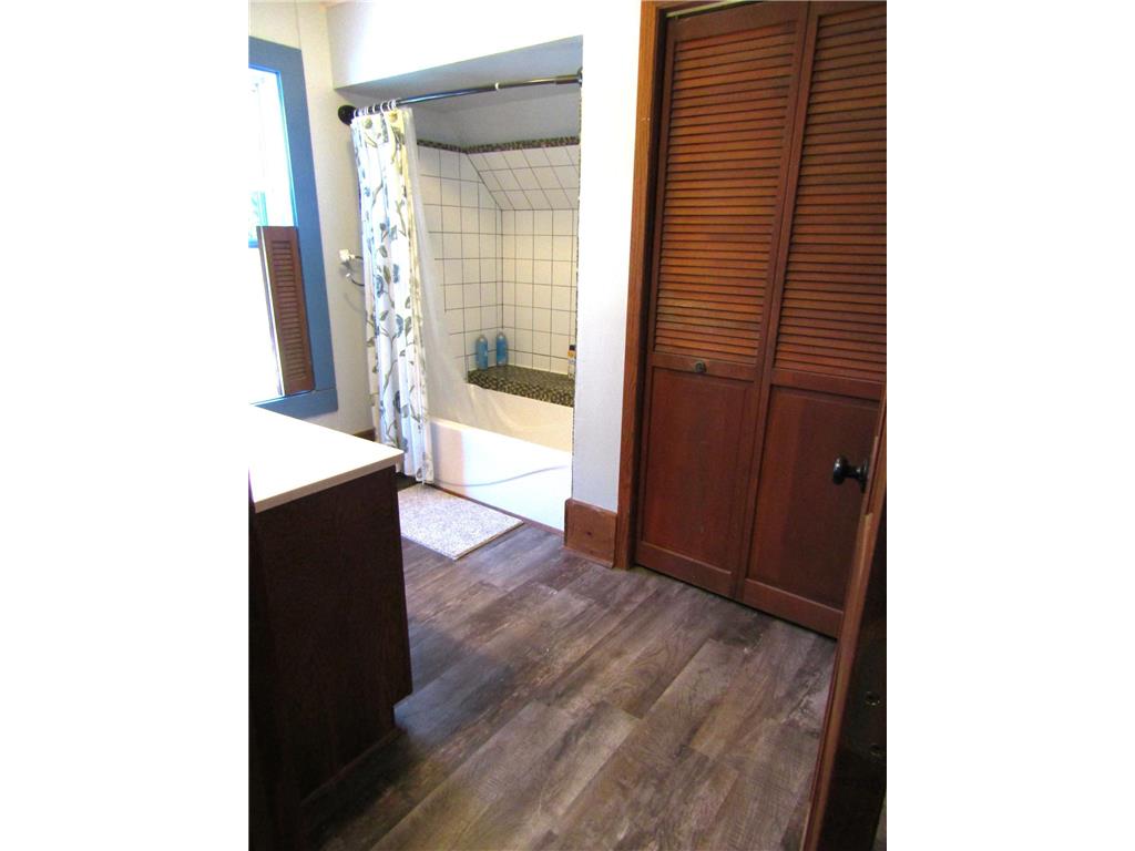 504 9th Avenue Madison MN 56256 6794947 image22