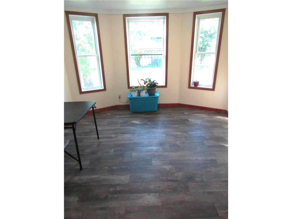 504 9th Avenue Madison MN 56256 6794947 image9