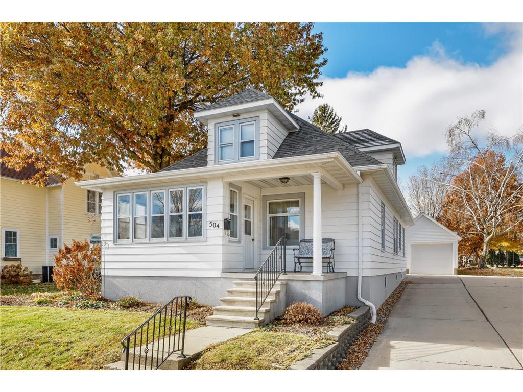 504 Decorah Street S Caledonia MN 55921 6817636 image1