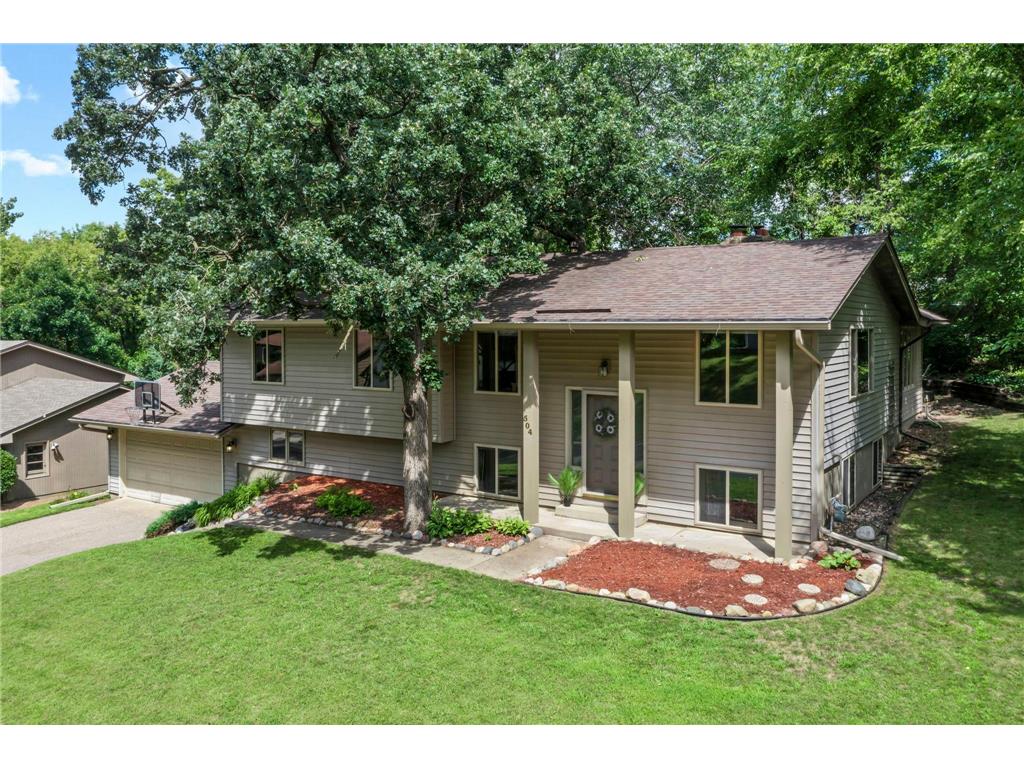 504 E 135th Street Burnsville MN 55337 6771041 image1