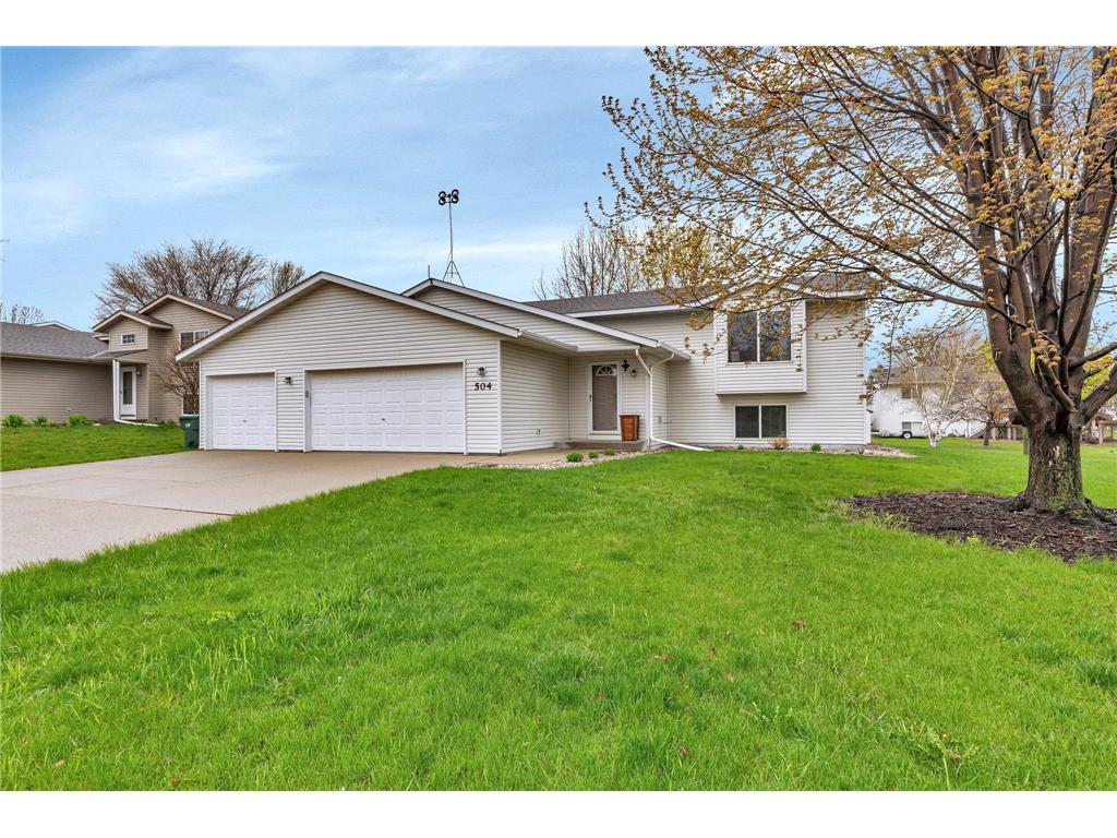 504 Harvest Street SW Hutchinson MN 55350 6489947 image1