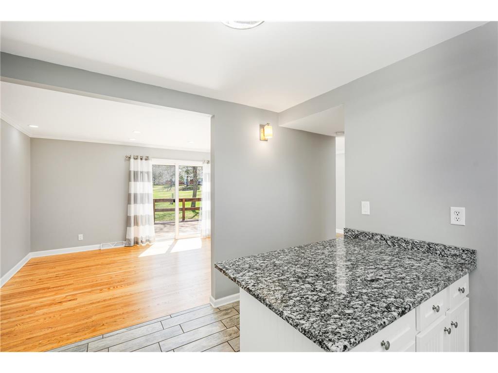 504 Madison Avenue Duluth MN 55811 7078007 image14