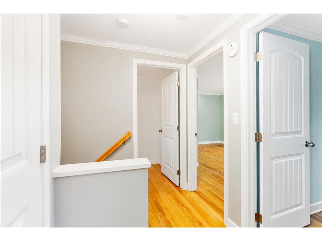 504 Madison Avenue Duluth MN 55811 7078007 image15