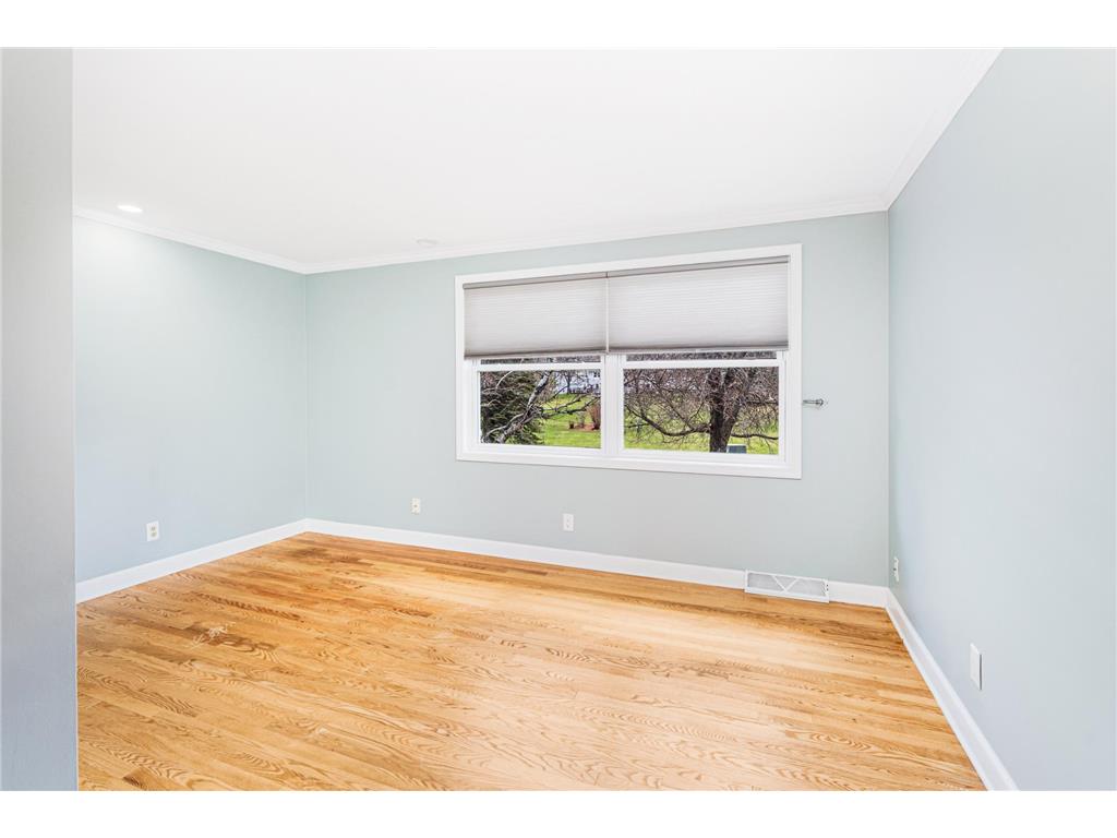504 Madison Avenue Duluth MN 55811 7078007 image16