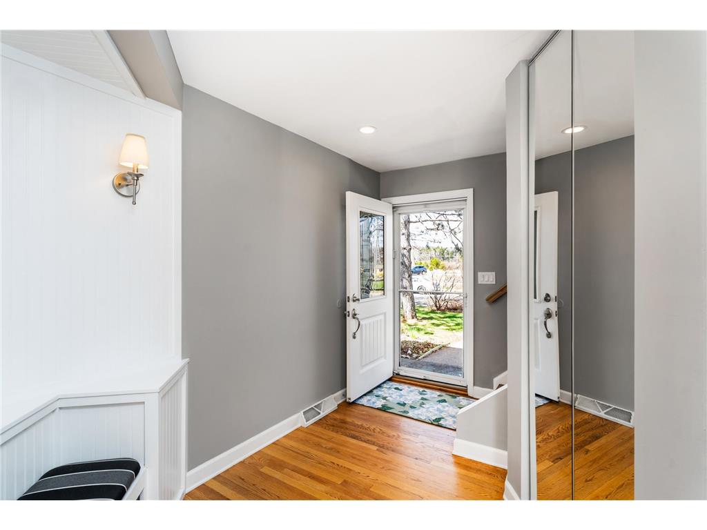 504 Madison Avenue Duluth MN 55811 7078007 image2