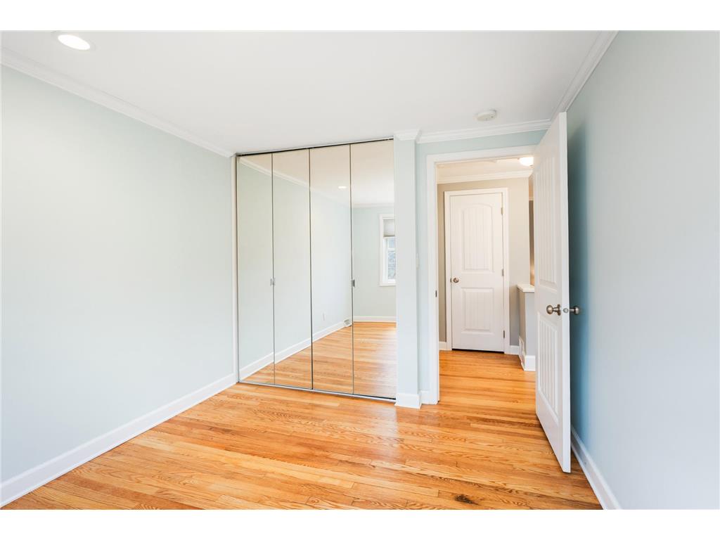 504 Madison Avenue Duluth MN 55811 7078007 image22