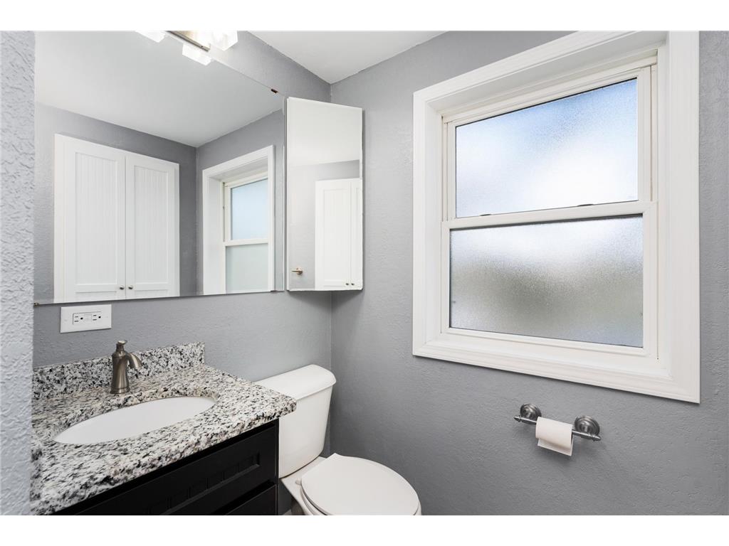 504 Madison Avenue Duluth MN 55811 7078007 image24