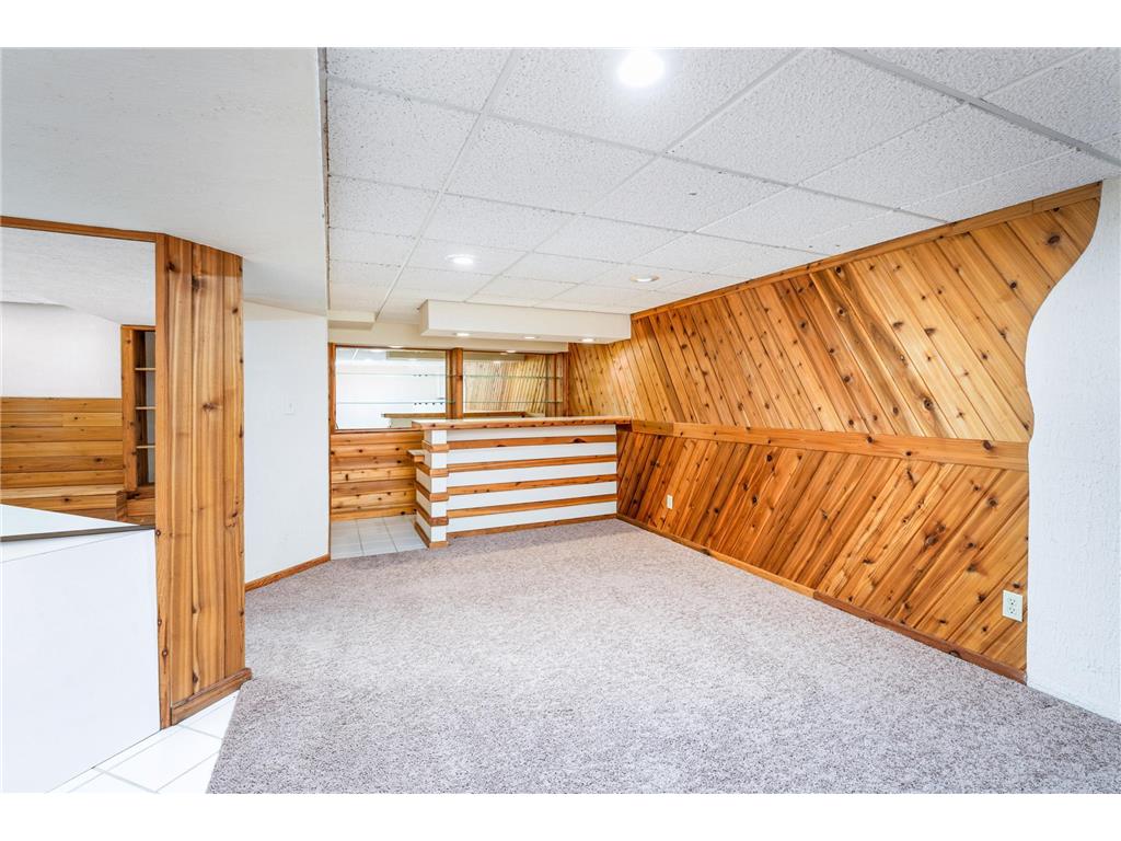 504 Madison Avenue Duluth MN 55811 7078007 image29