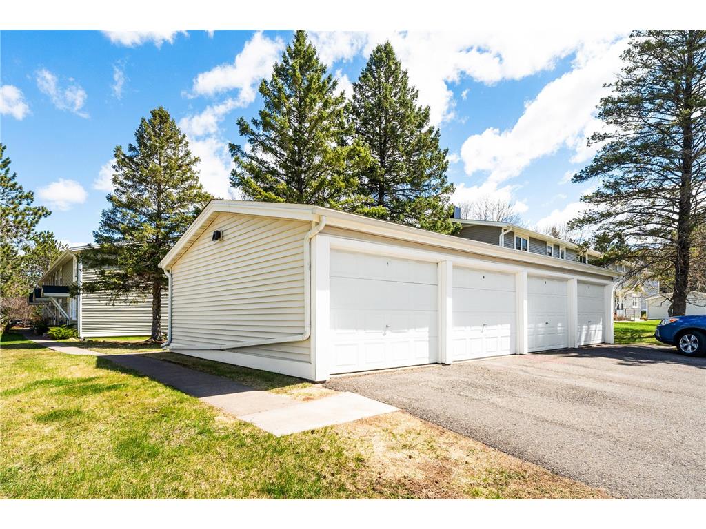 504 Madison Avenue Duluth MN 55811 7078007 image37