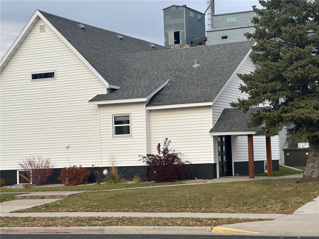 504 Main Street S Karlstad MN 56732 7047216 image2