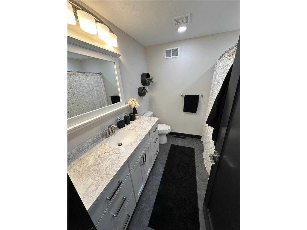 504 Main Street S Karlstad MN 56732 7047216 image21