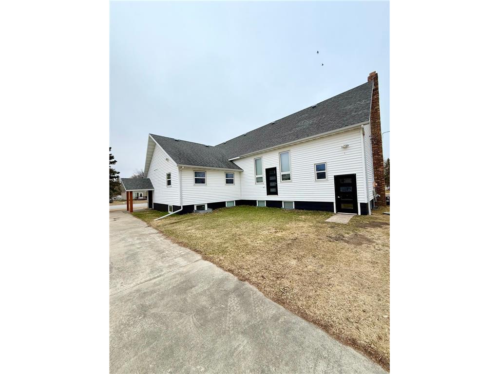 504 Main Street S Karlstad MN 56732 7047216 image3