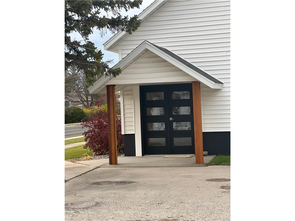 504 Main Street S Karlstad MN 56732 7047216 image4