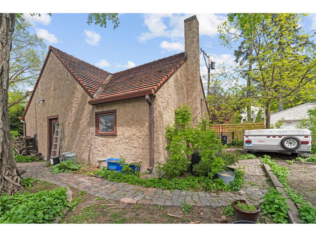 504 Mississippi River Boulevard S Saint Paul MN 55116 7011682 image11