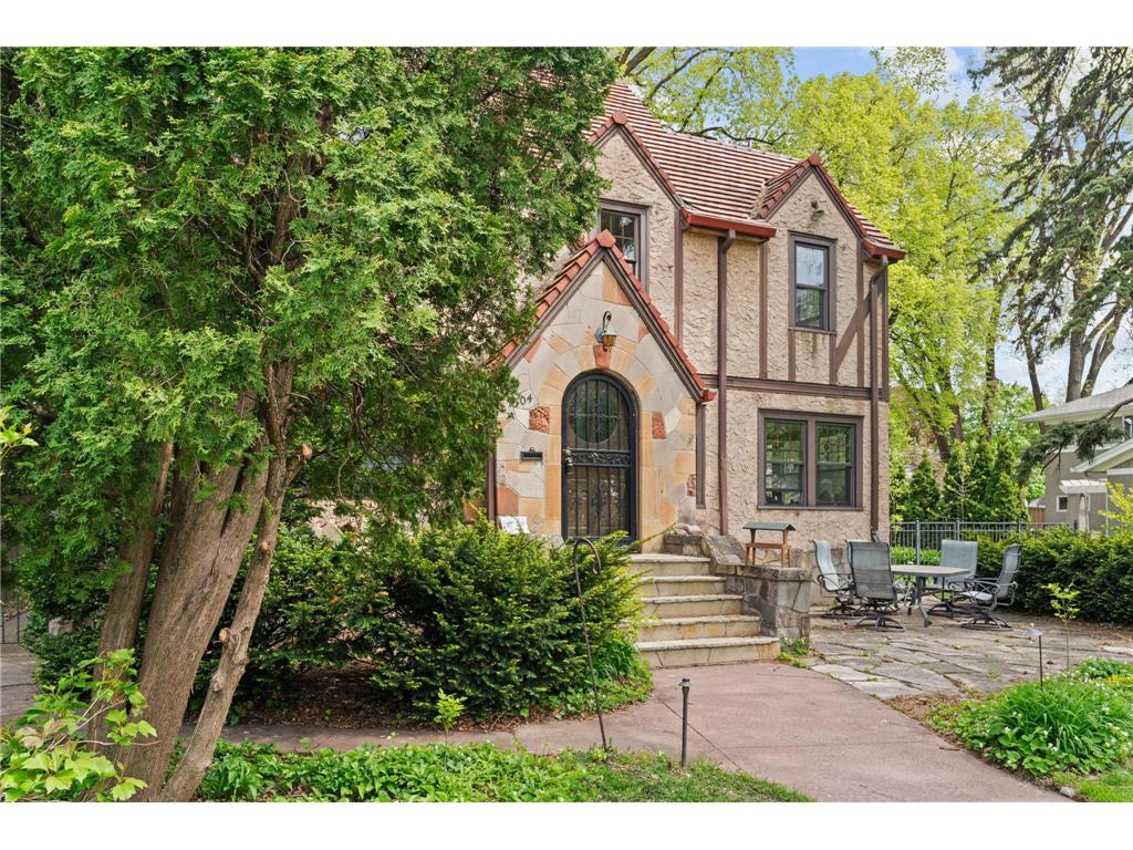 504 Mississippi River Boulevard S Saint Paul MN 55116 7011682 image3