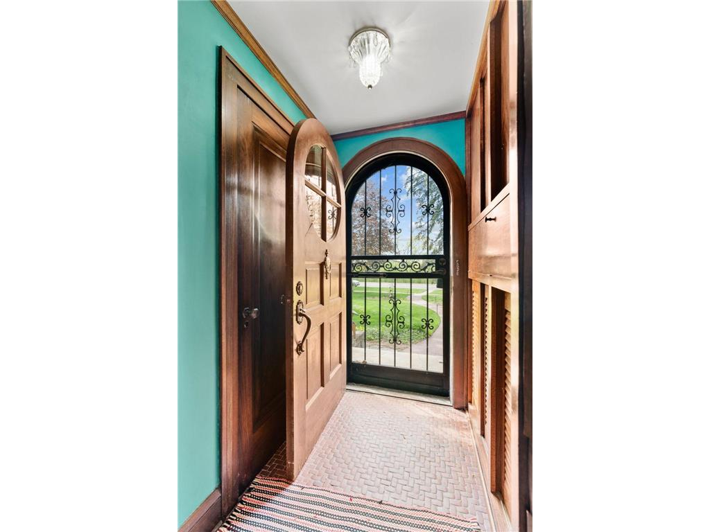 504 Mississippi River Boulevard S Saint Paul MN 55116 7011682 image34