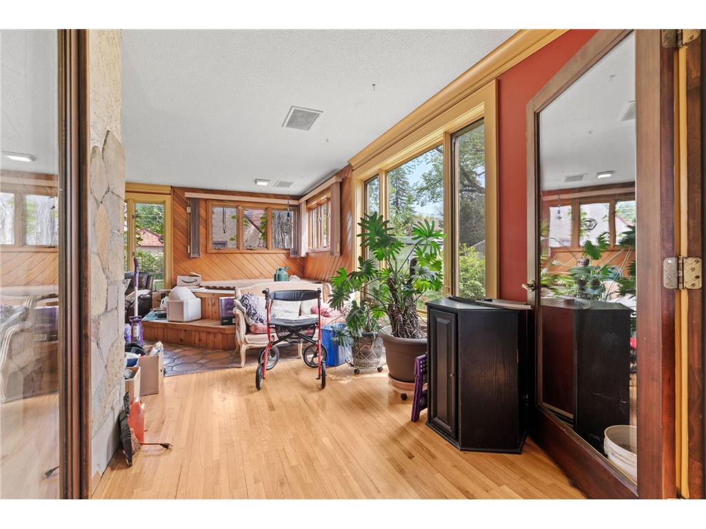 504 Mississippi River Boulevard S Saint Paul MN 55116 7011682 image45