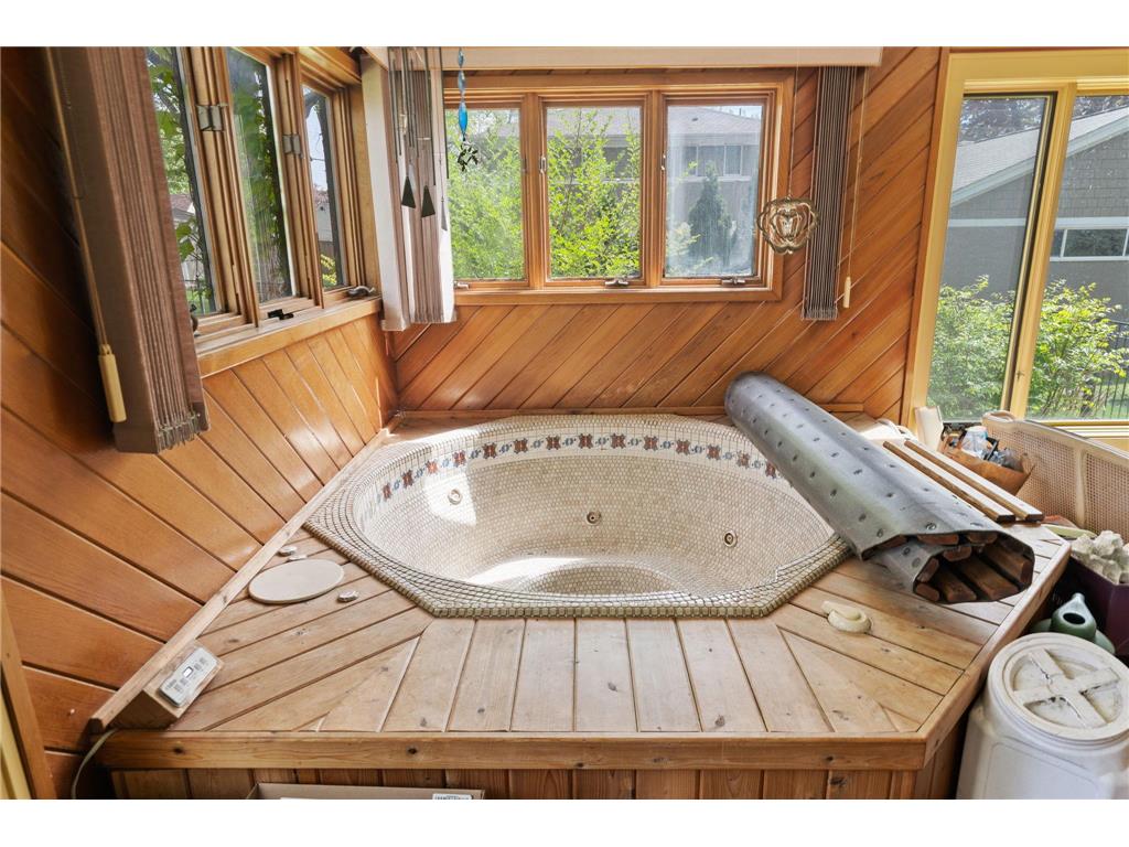 504 Mississippi River Boulevard S Saint Paul MN 55116 7011682 image48
