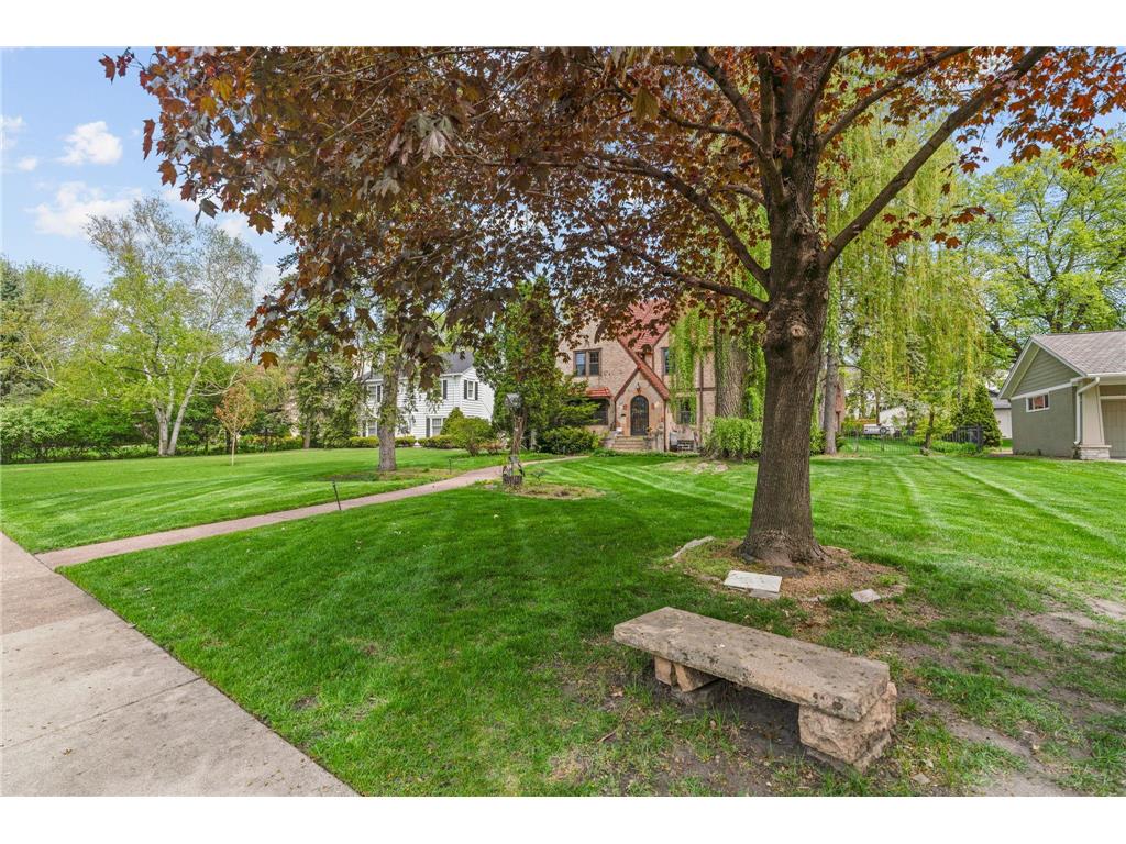 504 Mississippi River Boulevard S Saint Paul MN 55116 7011682 image6