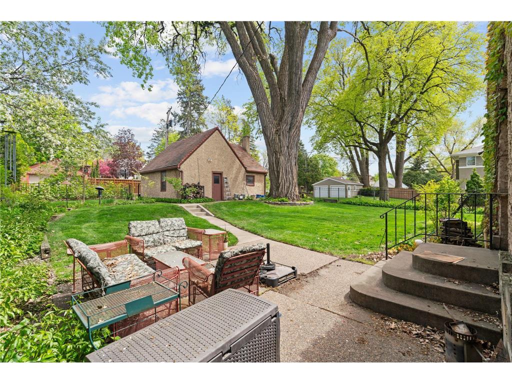 504 Mississippi River Boulevard S Saint Paul MN 55116 7011682 image8