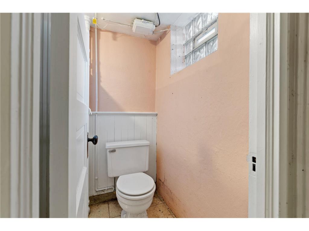 504 Mississippi River Boulevard S Saint Paul MN 55116 7011682 image82