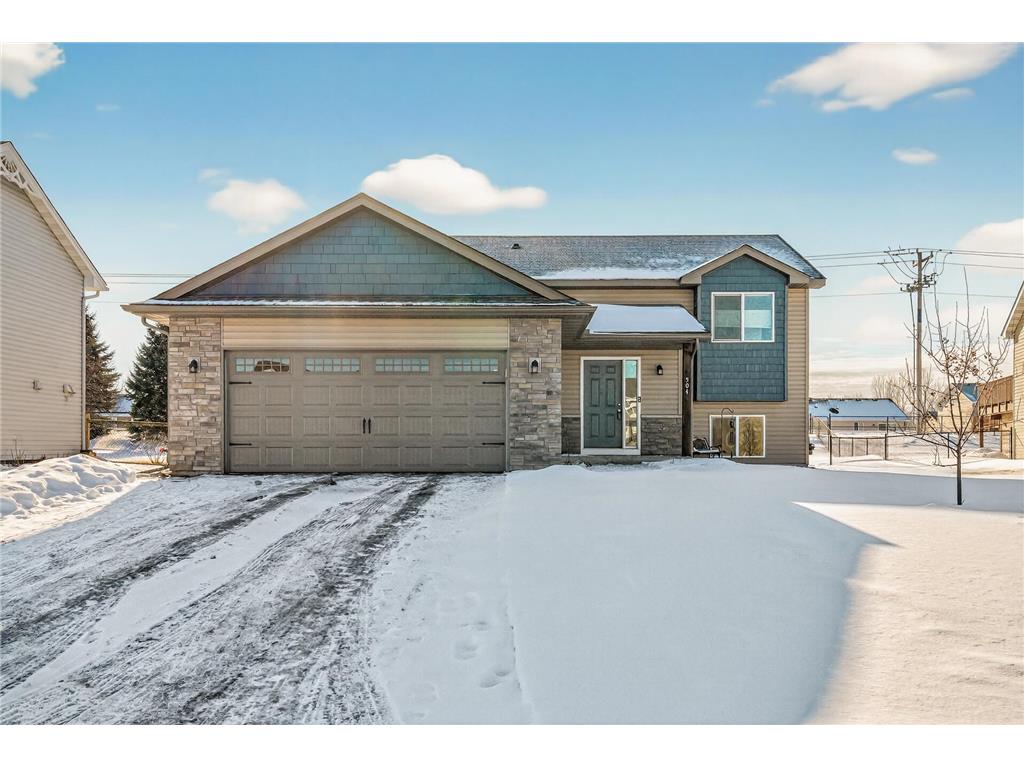 504 Moline Loop NW Isanti MN 55040 7002431 image1