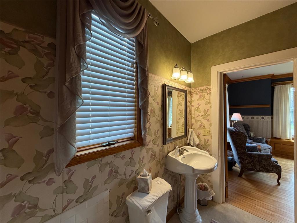 504 N Estey Street Luverne MN 56156 7071077 image16