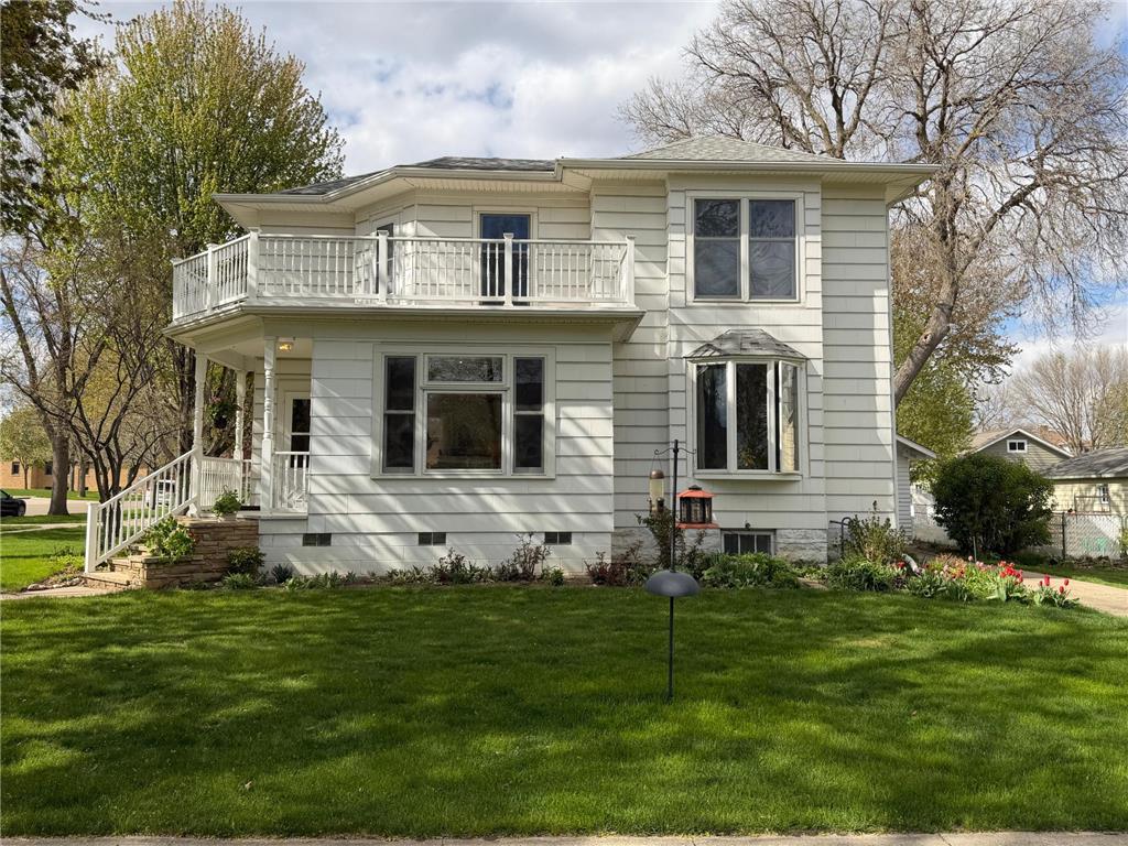 504 N Estey Street Luverne MN 56156 7071077 image2