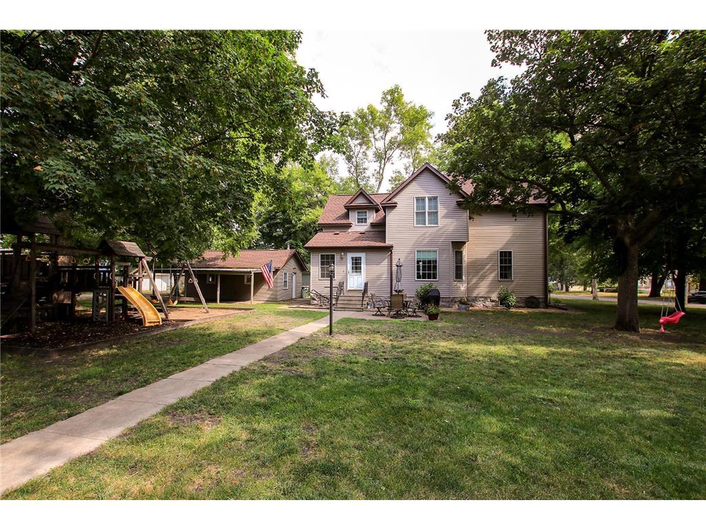 504 N Hennepin Street Winthrop MN 55396 6412702 image1