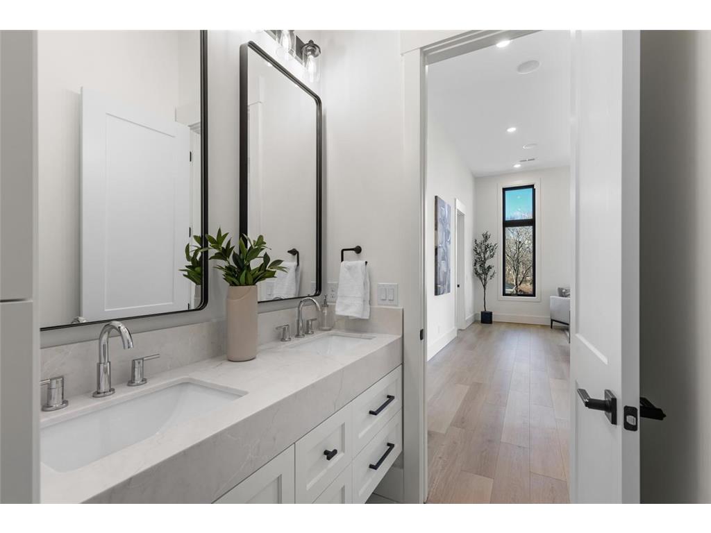 504 N Maple Street Chaska MN 55318 6812546 image27