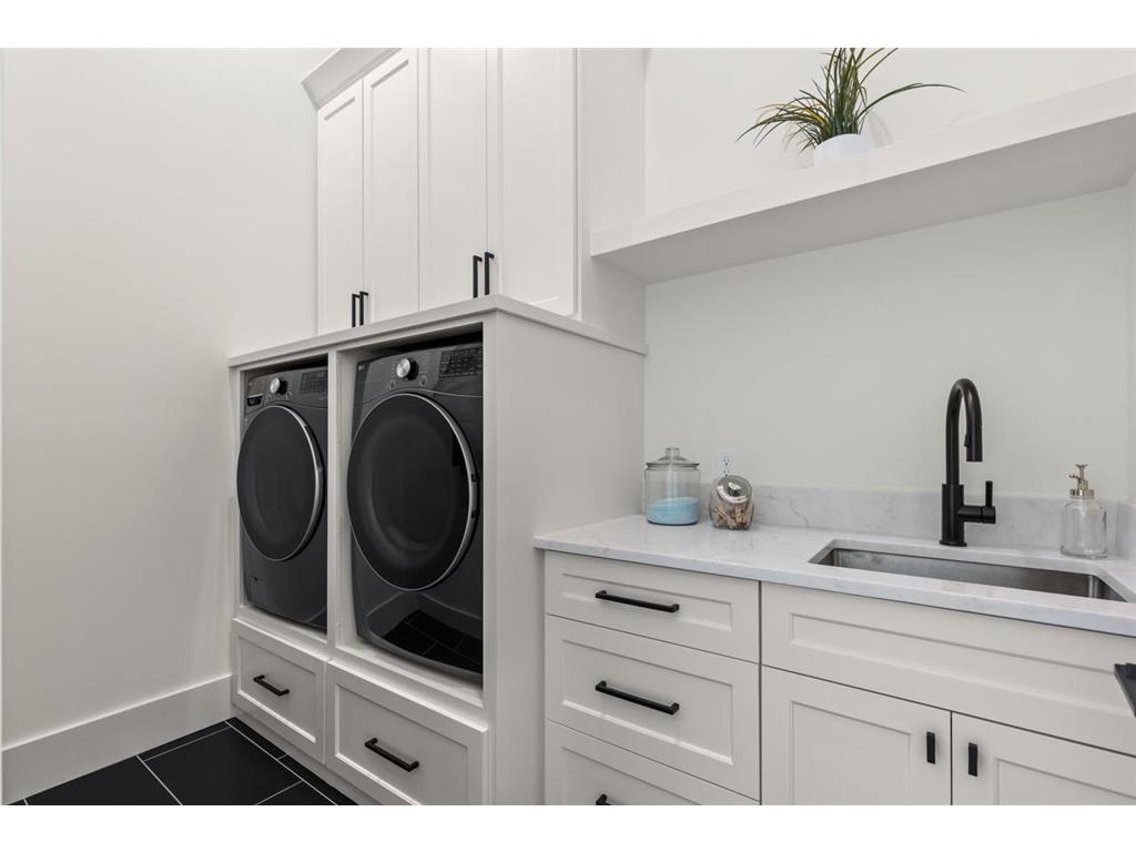 504 N Maple Street Chaska MN 55318 6812546 image29