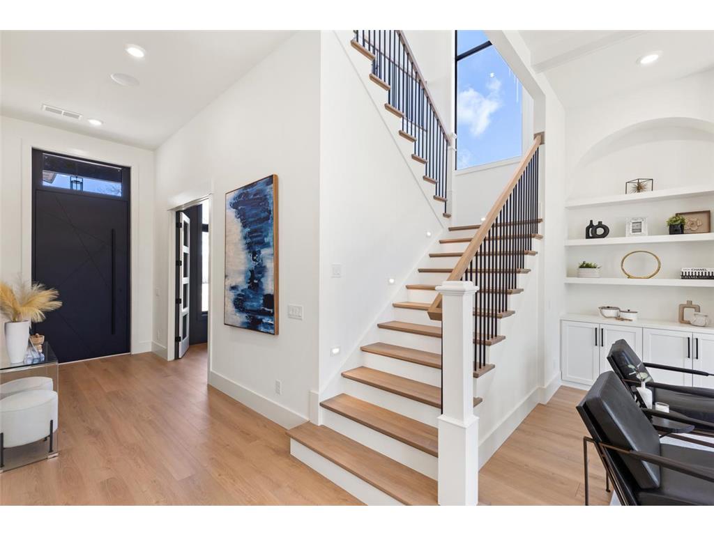 504 N Maple Street Chaska MN 55318 6812546 image3