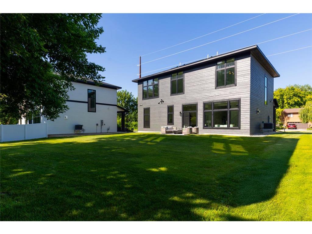 504 N Maple Street Chaska MN 55318 6812546 image38