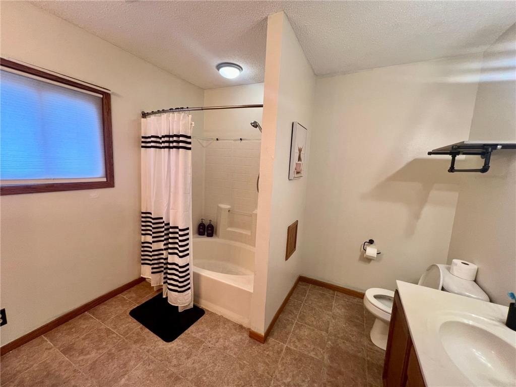 504 Phipps Avenue Rice Lake WI 54868 7045732 image18