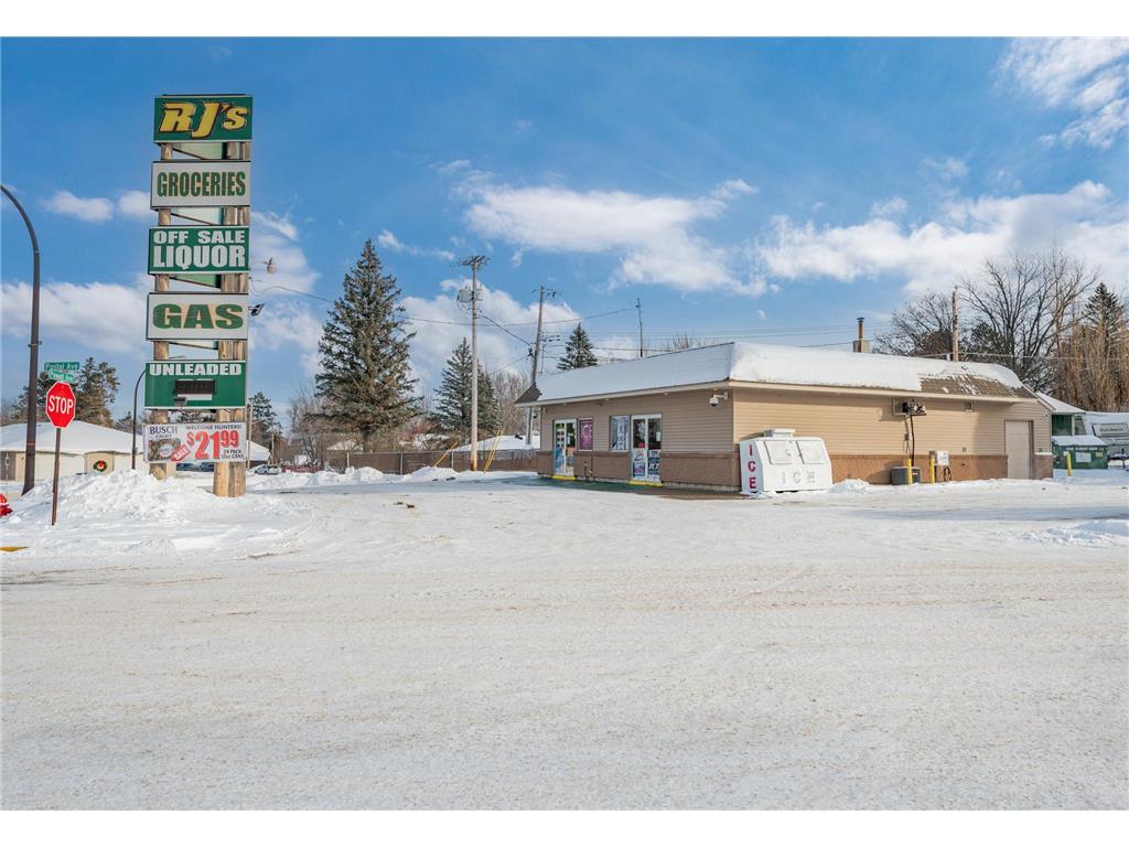 504 Powell Avenue Coleraine MN 55722 7004495 image2