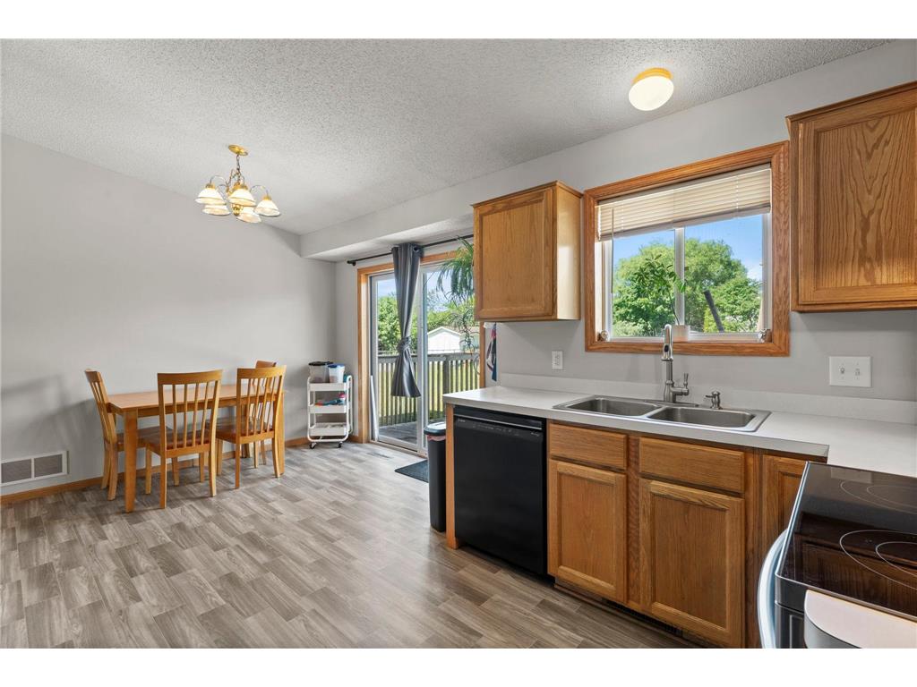 504 S Maple Street Belle Plaine MN 56011 7095375 image11