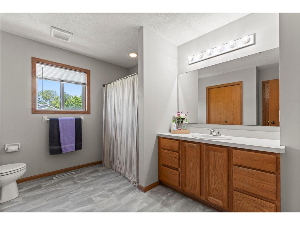 504 S Maple Street Belle Plaine MN 56011 7095375 image21