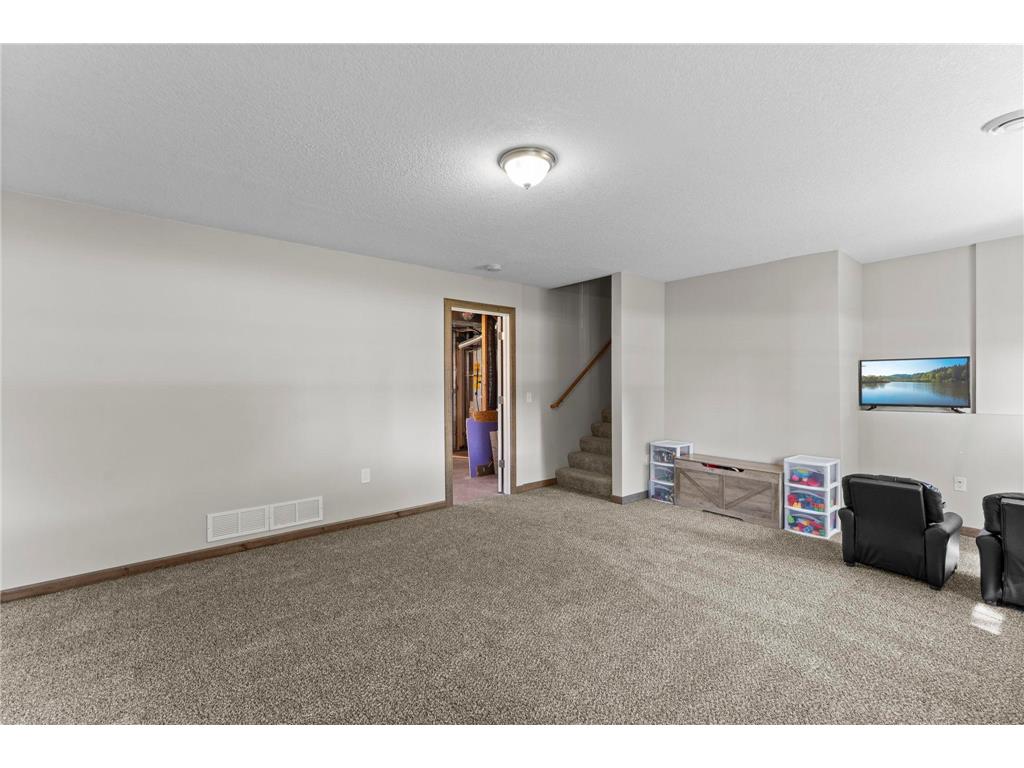 504 S Maple Street Belle Plaine MN 56011 7095375 image24