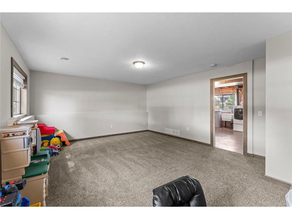 504 S Maple Street Belle Plaine MN 56011 7095375 image25