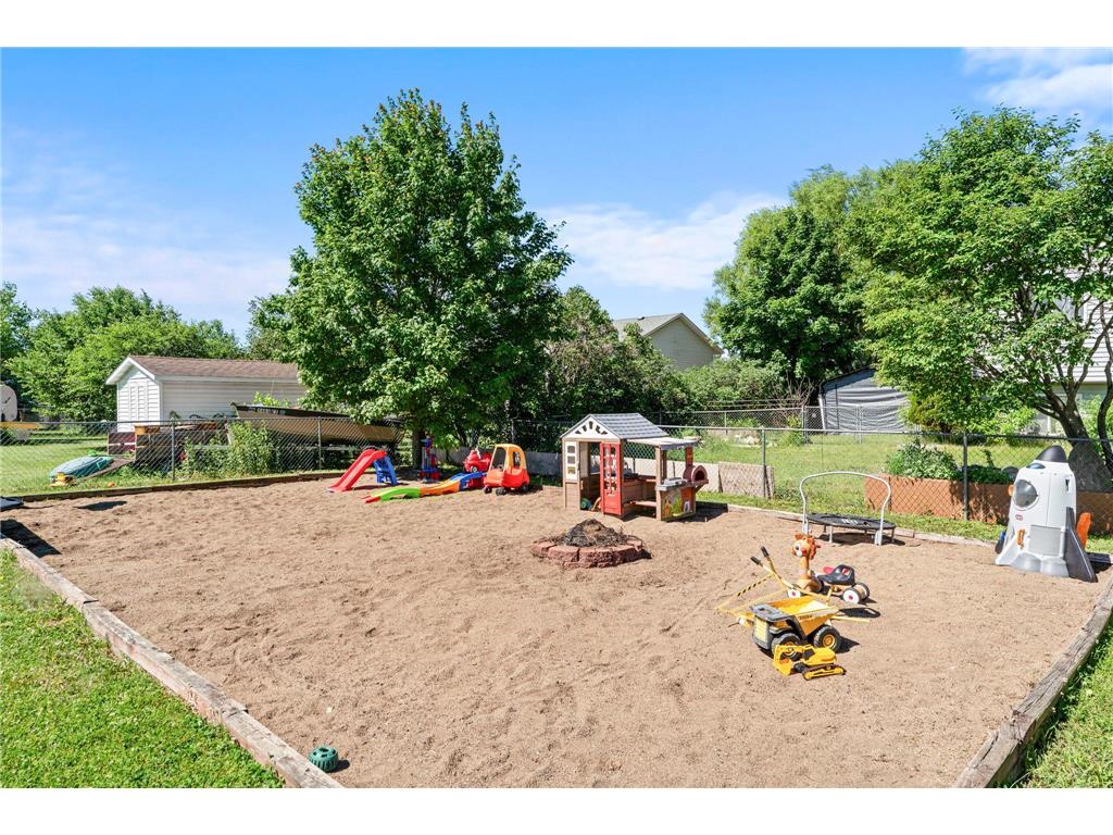 504 S Maple Street Belle Plaine MN 56011 7095375 image42