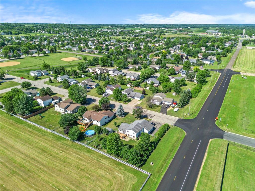 504 S Maple Street Belle Plaine MN 56011 7095375 image50