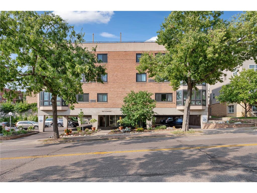 504 W Franklin Avenue #2E Minneapolis MN 55405 6406145 image1